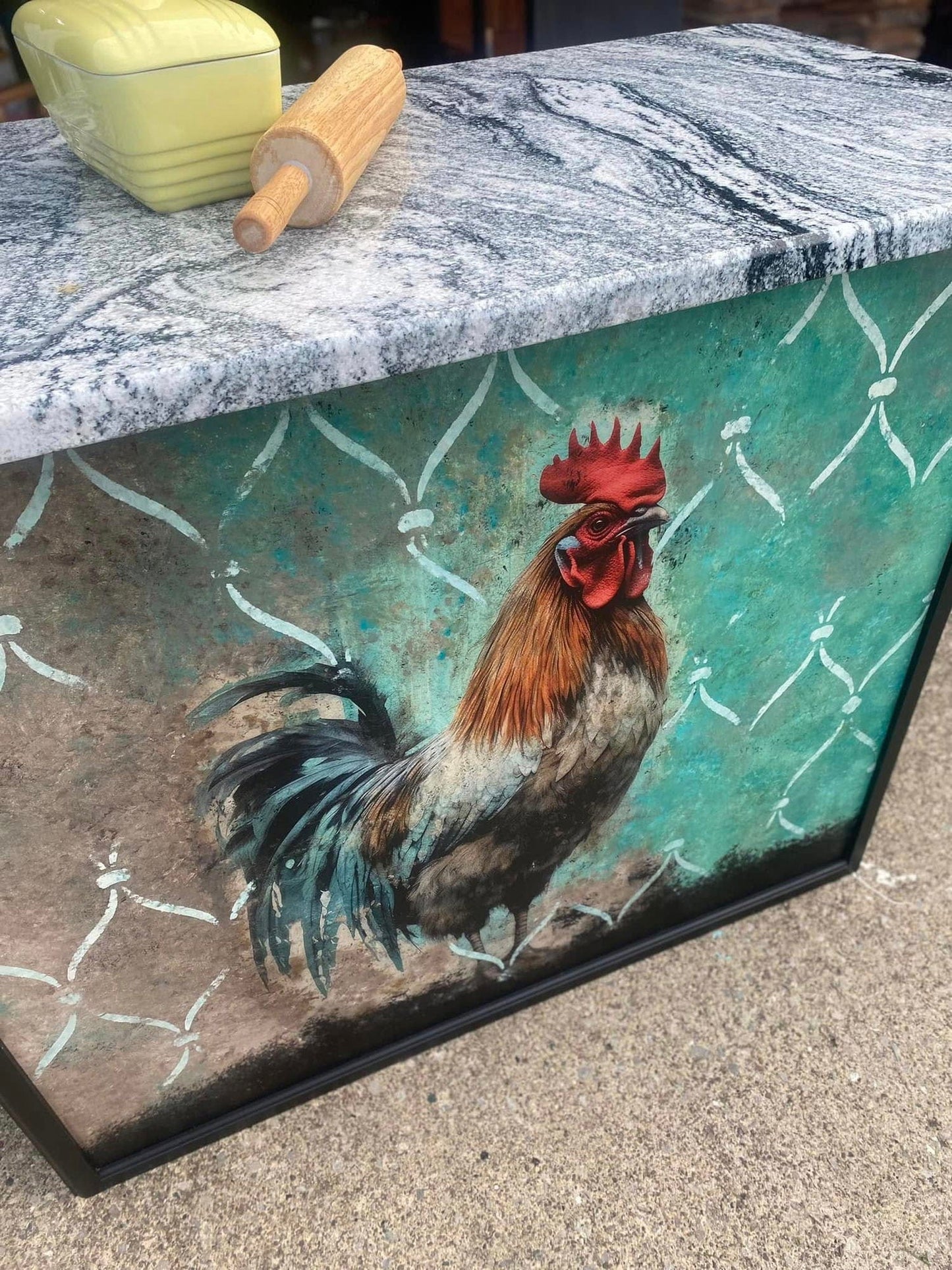 Hues & Feathers | 18 lb Decoupage Tissue Paper | 21x29 in