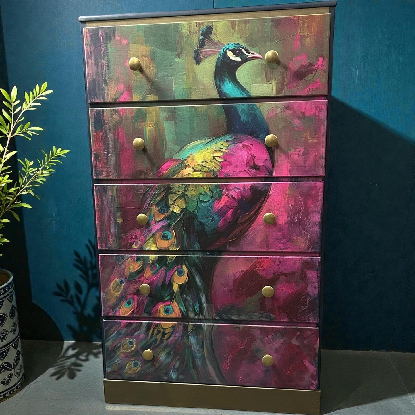 Regal Confidence | 18 lb Decoupage Tissue Paper | 21x29