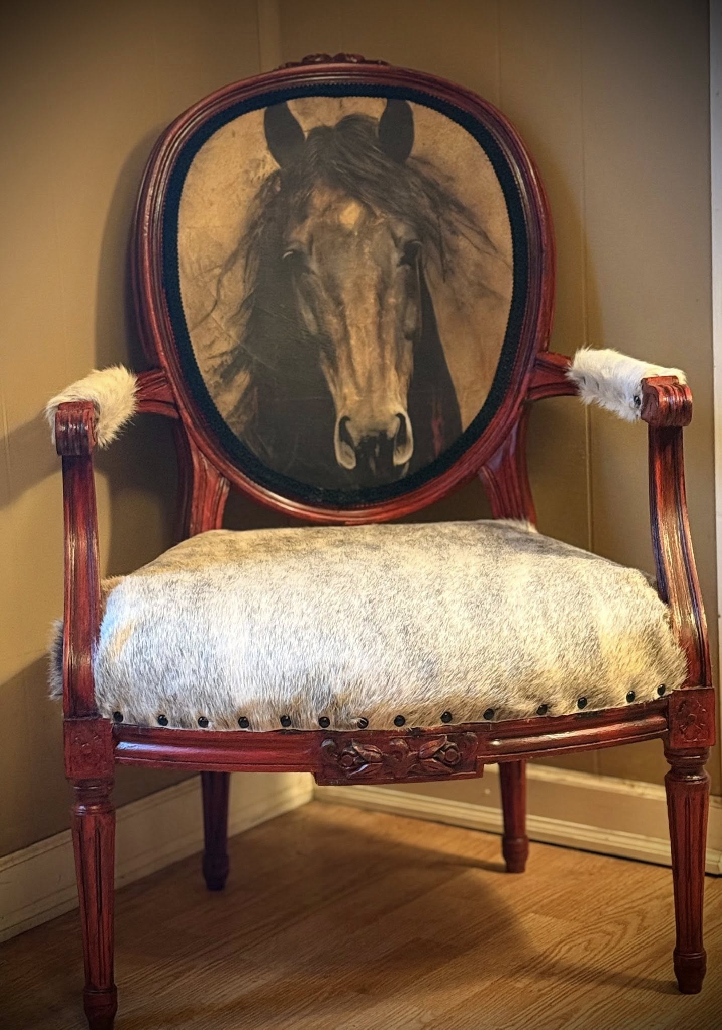 Papier de soie de découpage de cheval de coeur 21 x 29 po 