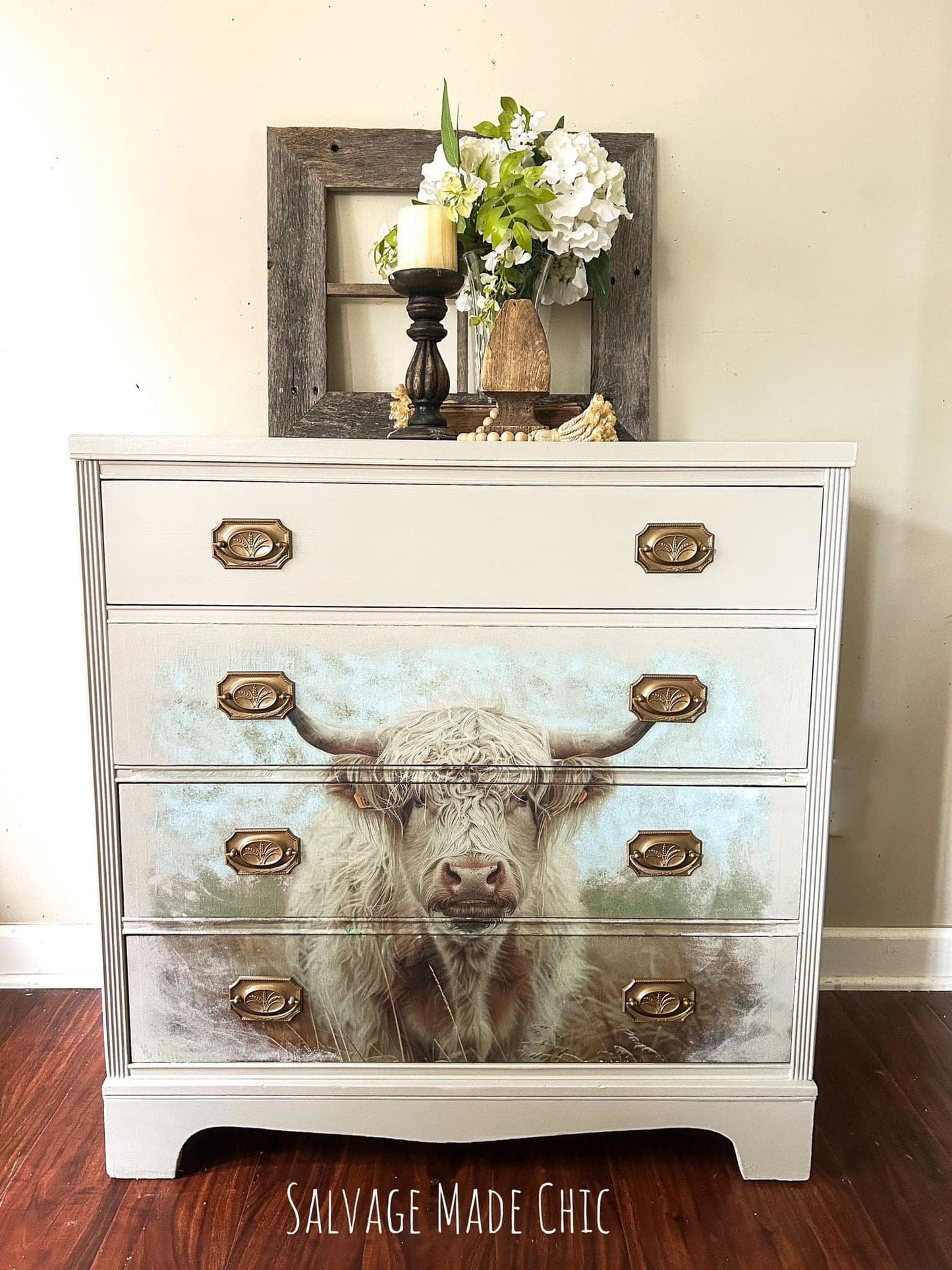 Helga | 18 lb Decoupage Tissue Paper | 21x29 in